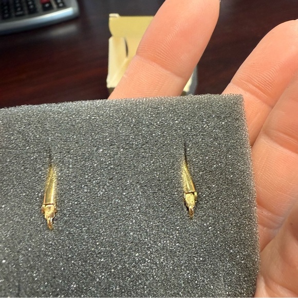 Avon “Angelic Expressions” clip Earrings with Rhinestone Accents NIB vintage - Picture 4 of 5